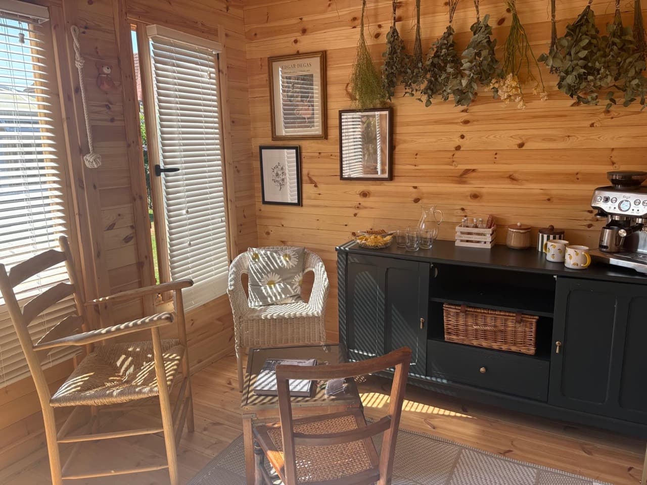 The wooden Bramble & Petal consultation studio